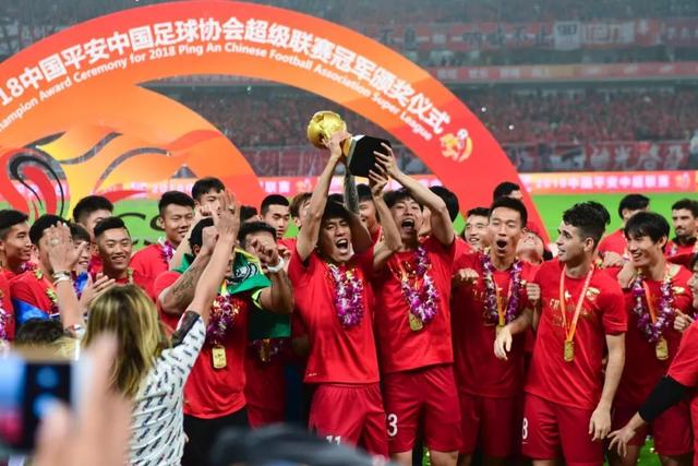 海港对泰山首发猜想：陈威把门，蒯纪闻掌控中场